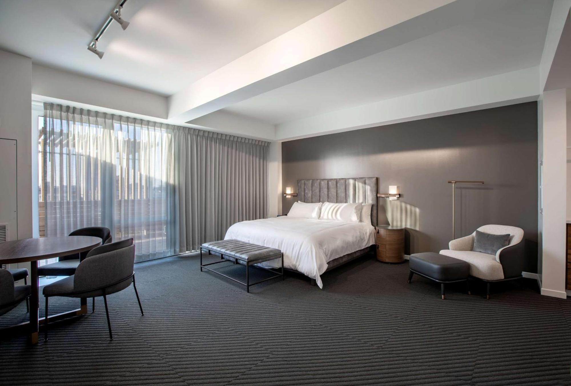Hotel Chauncey Iowa City, Tapestry Collection By Hilton Екстериор снимка